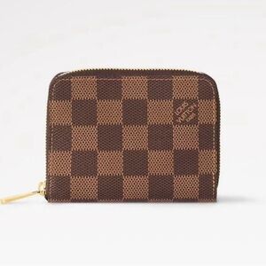 Louis Vuitton zippy coin wallet